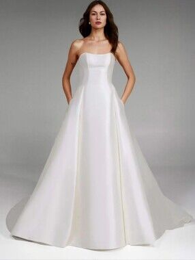 NWT Pronovias Jory Mikado Wedding Gown